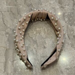 Chic Pearl-Studded Tan Headband
